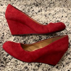 Red Wedges
